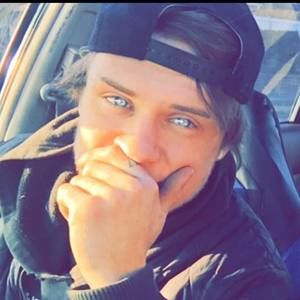 Meet your Posher, Brady